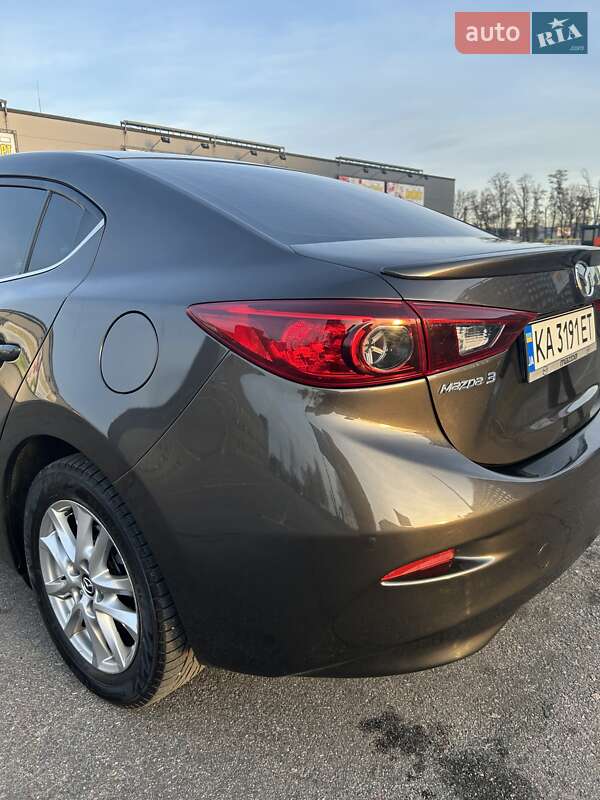 Седан Mazda 3 2013 в Киеве