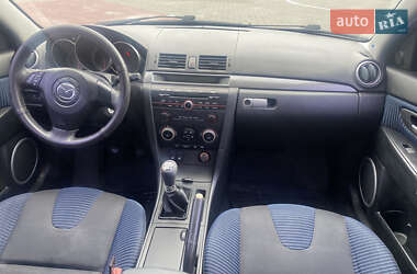 Седан Mazda 3 2006 в Черкасах