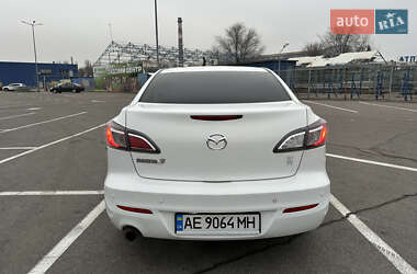 Седан Mazda 3 2011 в Днепре