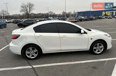 Седан Mazda 3 2011 в Днепре