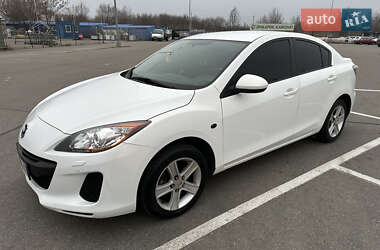 Седан Mazda 3 2011 в Днепре