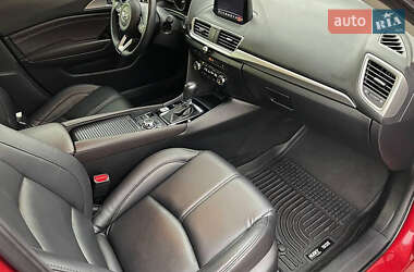 Седан Mazda 3 2018 в 