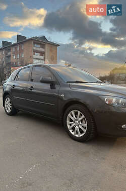 Хетчбек Mazda 3 2006 в Макарові