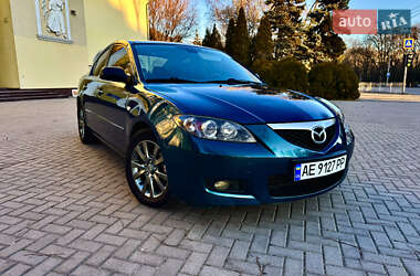 Седан Mazda 3 2006 в Запоріжжі