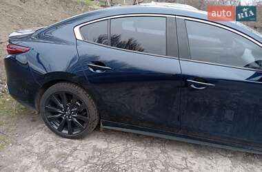 Седан Mazda 3 2018 в Запоріжжі