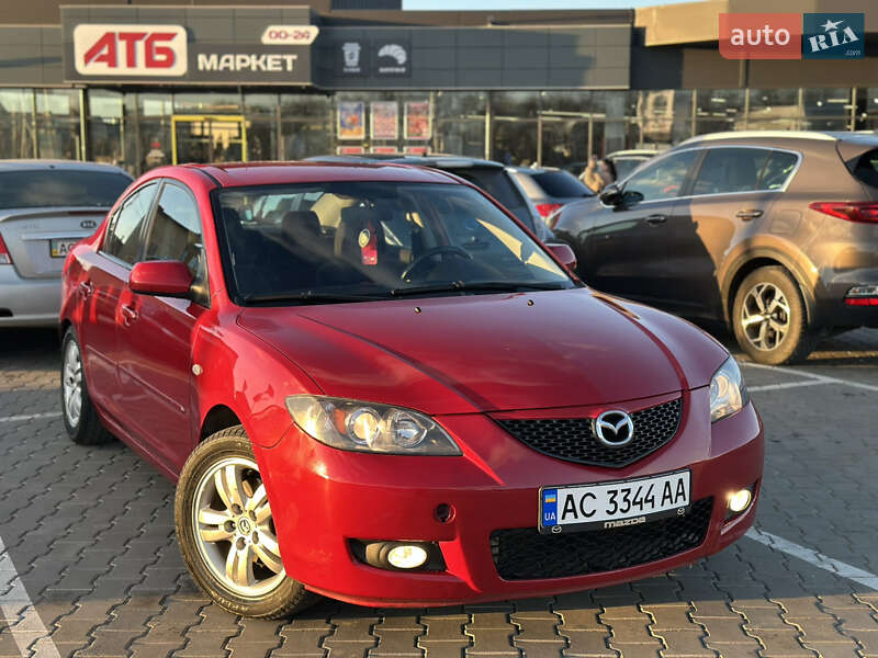 Седан Mazda 3 2004 в Луцьку