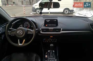 Седан Mazda 3 2016 в Києві