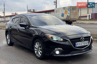 Седан Mazda 3 2015 в Харкові