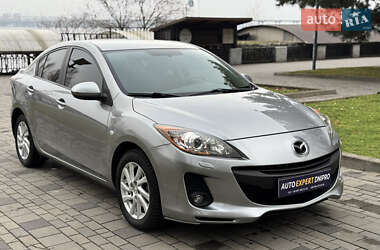 Седан Mazda 3 2011 в Дніпрі