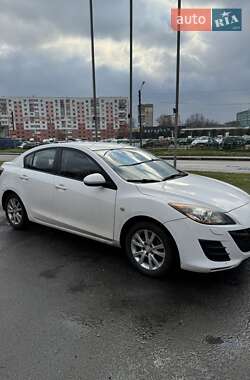 Седан Mazda 3 2011 в 