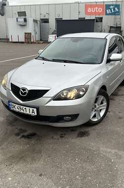 Хэтчбек Mazda 3 2006 в Сарнах