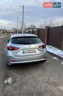 Хэтчбек Mazda 3 2017 в 
