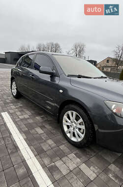 Хетчбек Mazda 3 2006 в Макарові