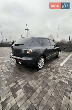 Хетчбек Mazda 3 2006 в Макарові