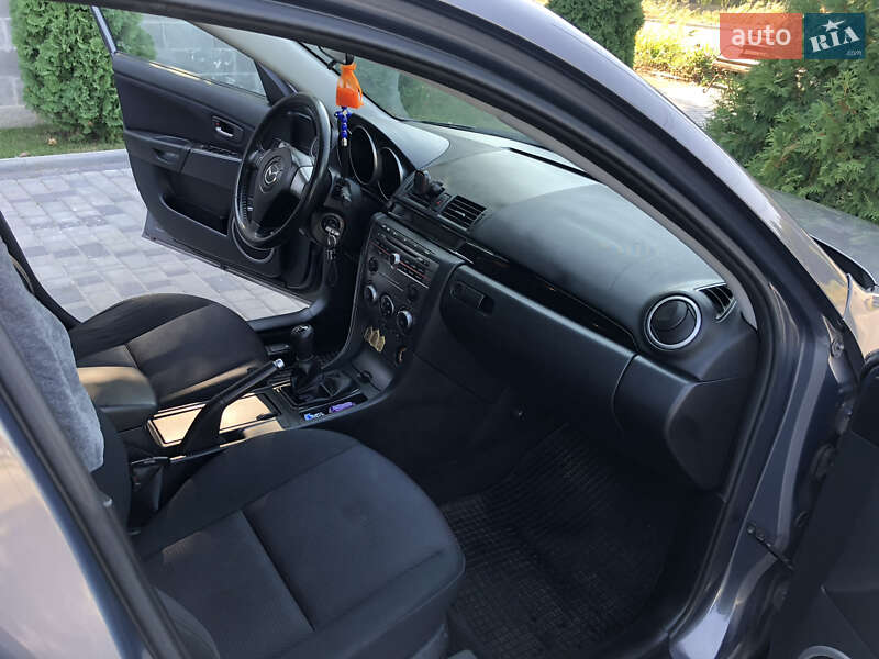 Хэтчбек Mazda 3 2007 в Кропивницком