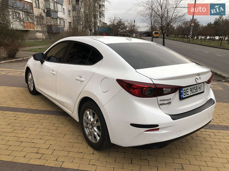 Седан Mazda 3 2015 в Одесі
