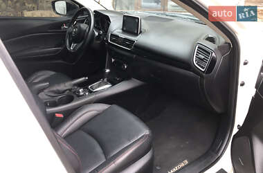 Седан Mazda 3 2015 в Николаеве