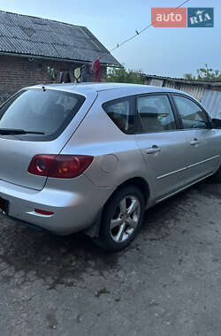 Хетчбек Mazda 3 2004 в Шептицькому