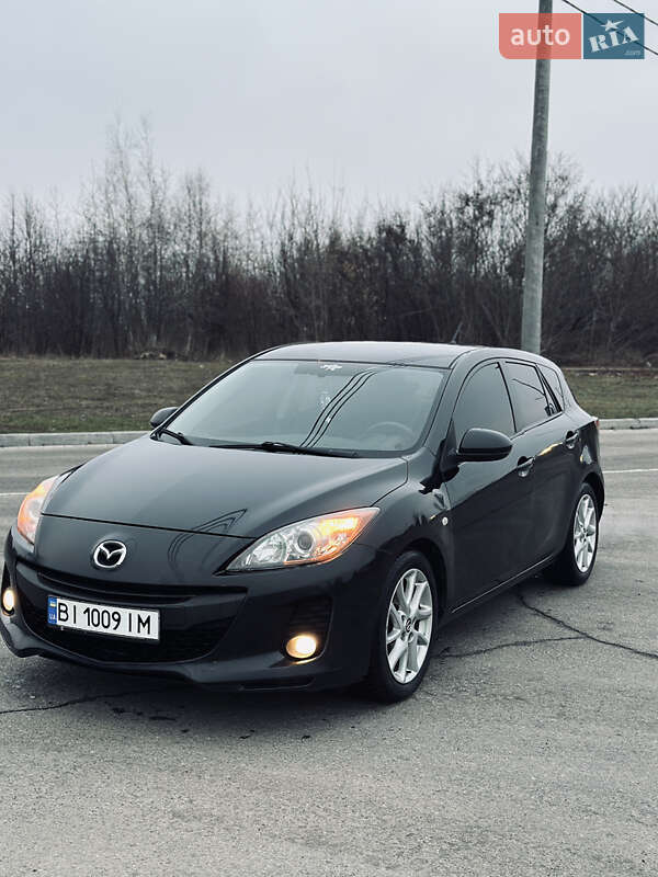 Хэтчбек Mazda 3 2012 в Полтаве