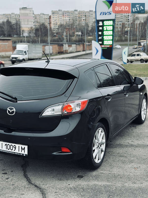 Хэтчбек Mazda 3 2012 в Полтаве