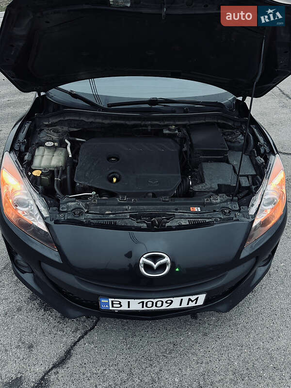 Хэтчбек Mazda 3 2012 в Полтаве