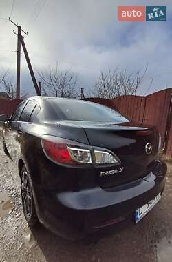 Седан Mazda 3 2011 в 