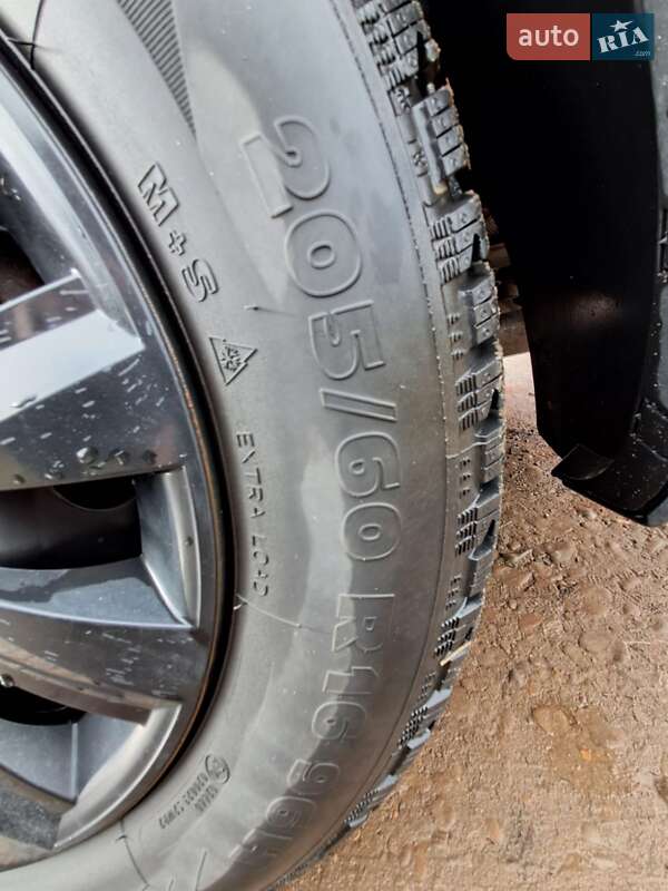 Седан Mazda 3 2011 в Ивано-Франковске