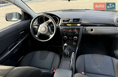 Хэтчбек Mazda 3 2005 в 