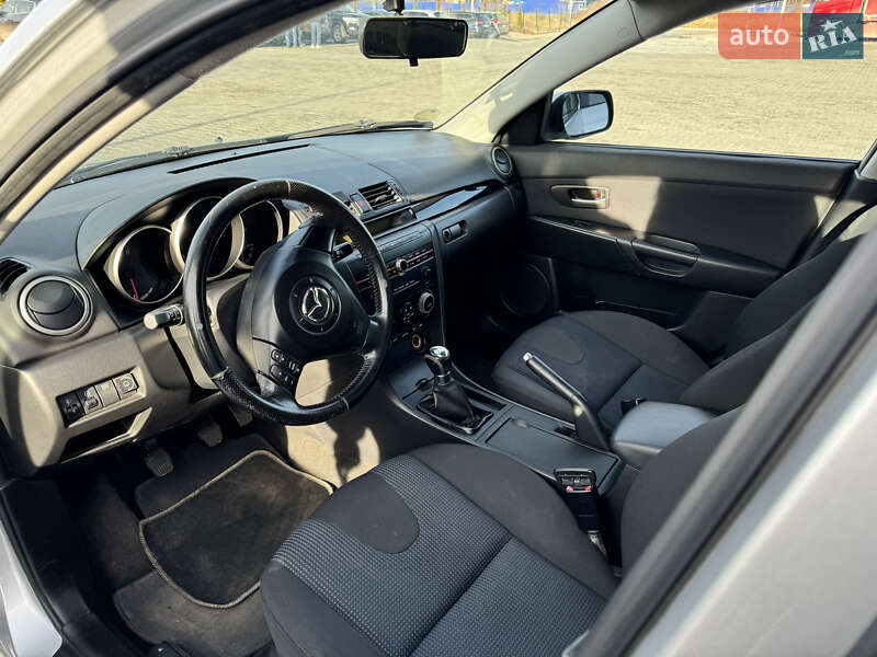 Хэтчбек Mazda 3 2005 в Жидачове