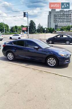 Седан Mazda 3 2016 в 