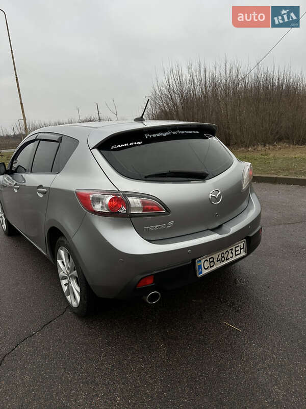 Хэтчбек Mazda 3 2010 в Чернигове
