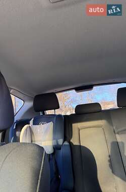 Хэтчбек Mazda 3 2006 в 
