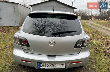 Хэтчбек Mazda 3 2006 в Черноморске