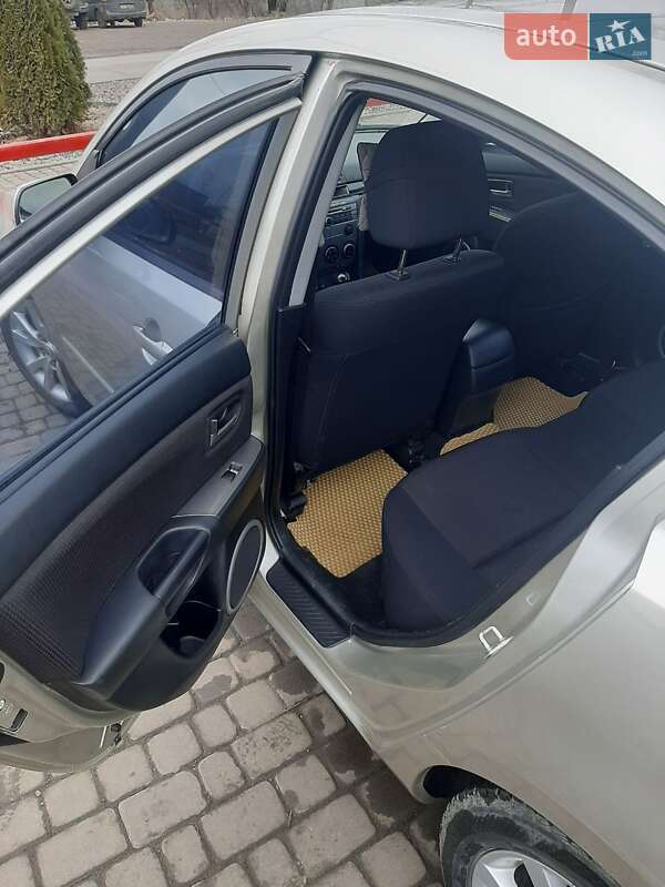 Седан Mazda 3 2007 в Новомосковске