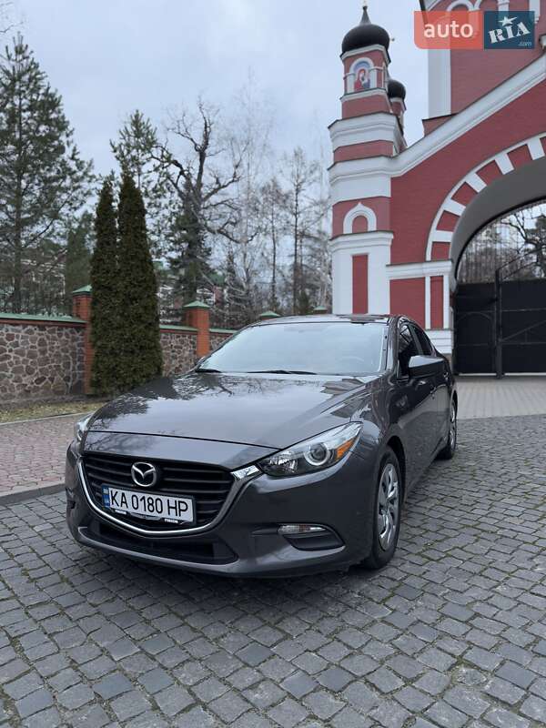 Седан Mazda 3 2017 в 