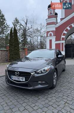 Седан Mazda 3 2017 в 