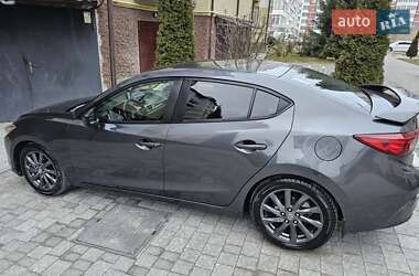 Седан Mazda 3 2016 в Львове