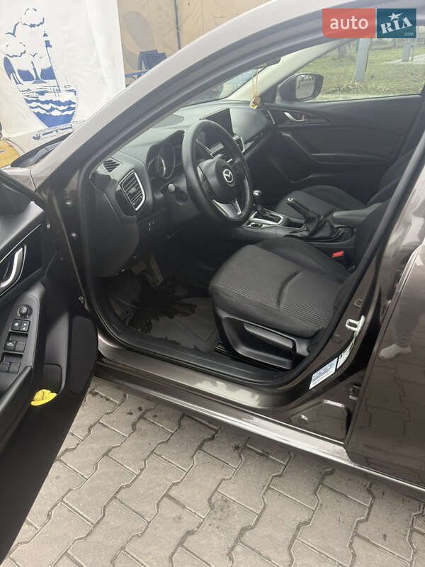 Седан Mazda 3 2013 в Одессе