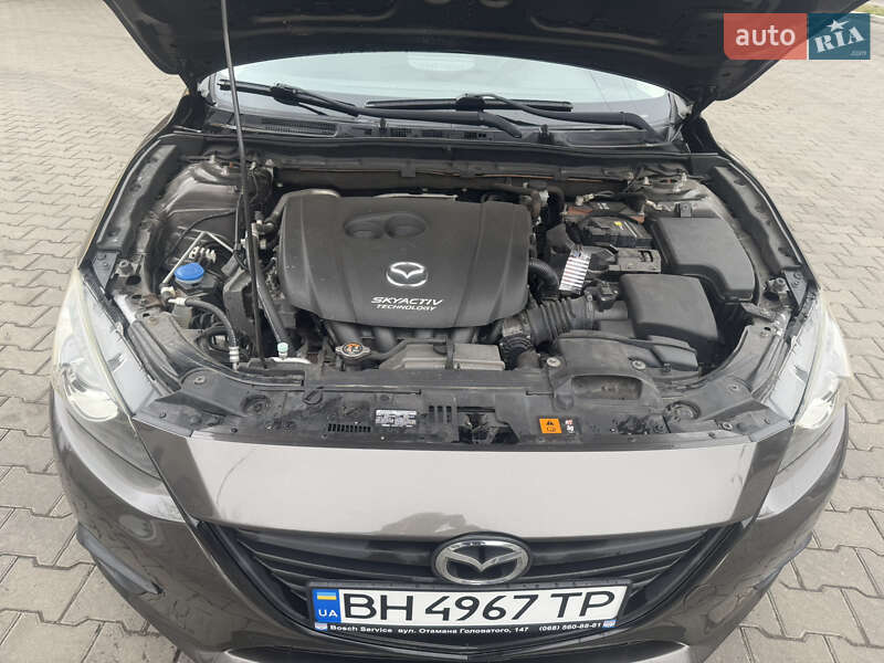 Седан Mazda 3 2013 в Одессе
