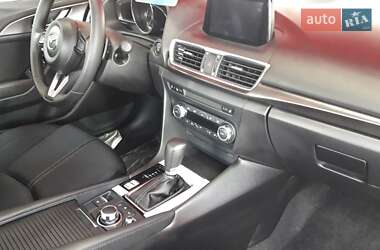 Седан Mazda 3 2018 в 