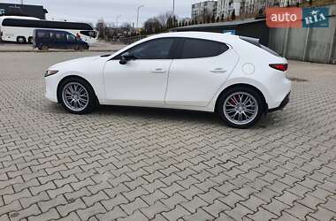 Хэтчбек Mazda 3 2022 в Дрогобыче