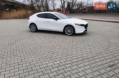 Хэтчбек Mazda 3 2022 в Дрогобыче