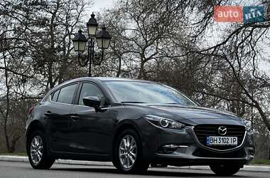 Хэтчбек Mazda 3 2016 в Одессе