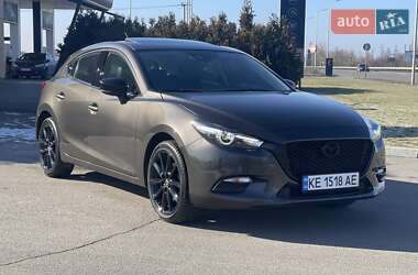 Хетчбек Mazda 3 2017 в Дніпрі