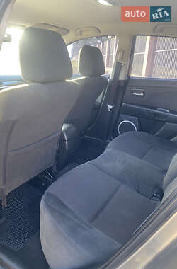 Хэтчбек Mazda 3 2004 в 