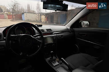 Седан Mazda 3 2006 в Вараші