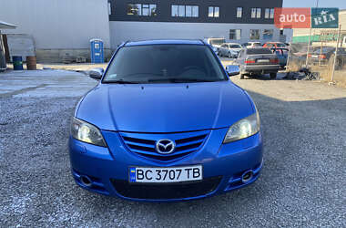 Седан Mazda 3 2004 в Жовкві