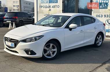 Седан Mazda 3 2015 в Киеве