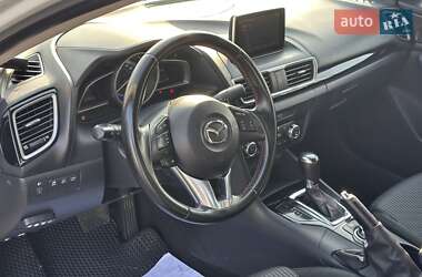 Седан Mazda 3 2015 в Киеве