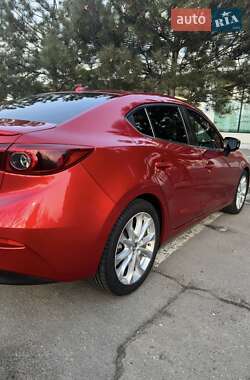 Седан Mazda 3 2015 в Николаеве